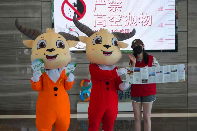 成都高新區石羊街道各部門聯合社區積極開展爭創全國文明典范城市系列活動。高新區石羊街道供圖