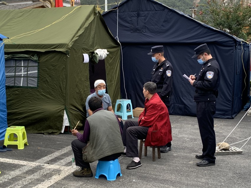 甘孜公安“震時警務”全面啟動。甘孜公安供圖