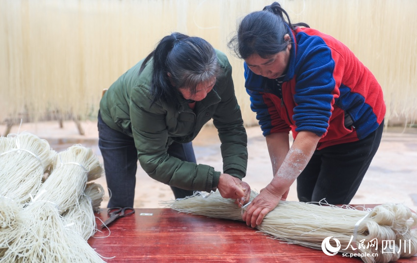 手工苕粉制作現場。劉學懿攝