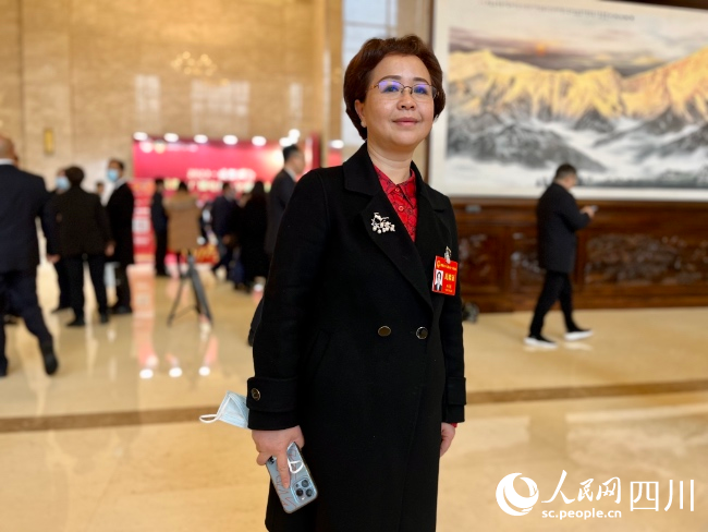 成都市人大代表劉文雋。人民網 朱虹攝