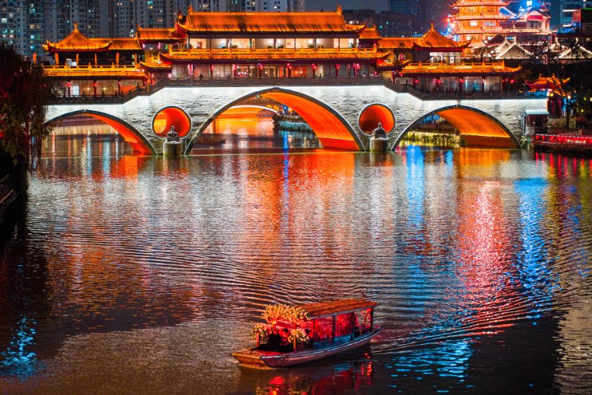 夜游錦江。錦江區(qū)委宣傳部供圖