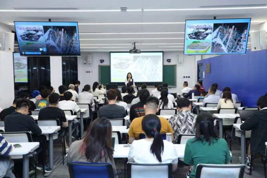報告團走進清華大學。四川省殘聯供圖