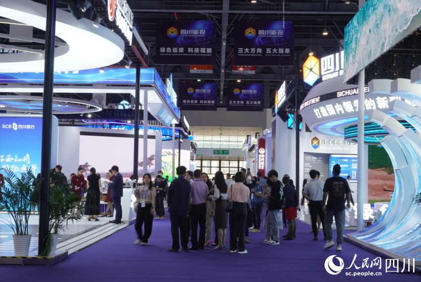 第十九屆中國西部國際博覽會(huì)展會(huì)現(xiàn)場(chǎng)。實(shí)習(xí)生 羅怡滋攝