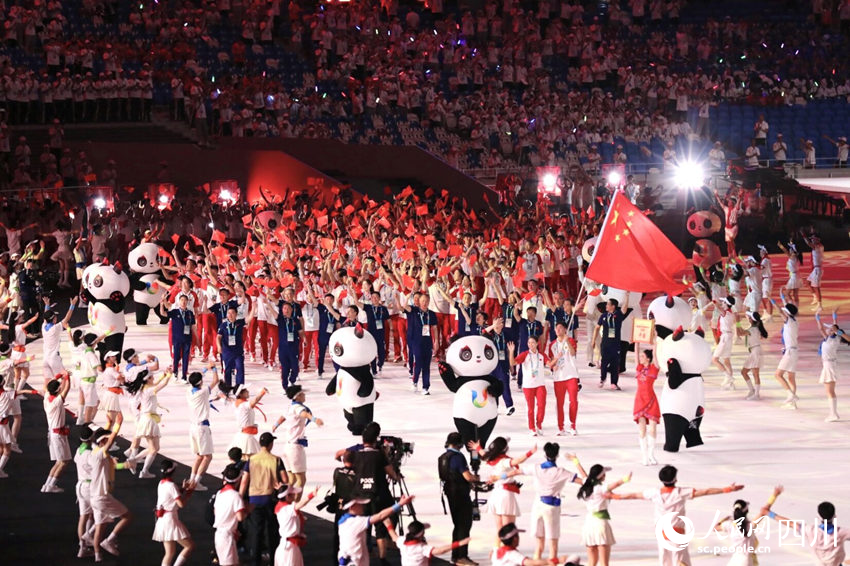 成都第31屆世界大學生夏季運動會開幕式現場。趙祖樂攝