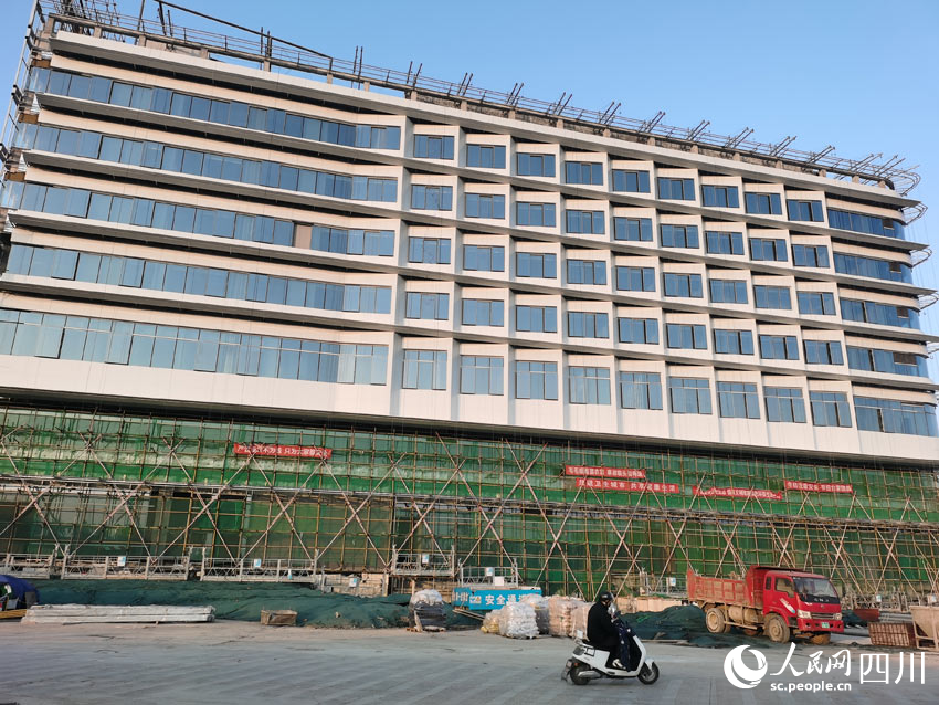 建設中的第五代醫院大急救平臺。人民網記者 劉海天攝