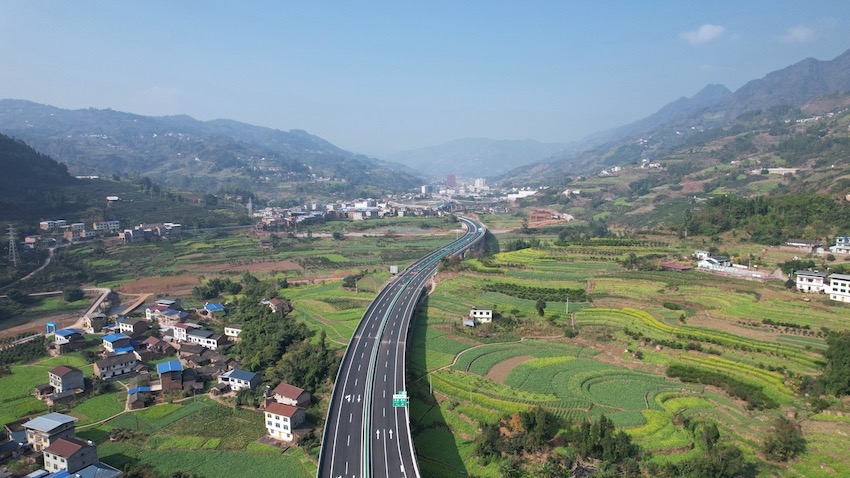 仁沐新高速月兒壩大橋。四川省交通運(yùn)輸廳供圖