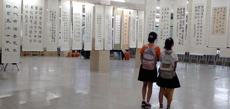 同學們的作品展示。成都市泡桐樹中學供圖
