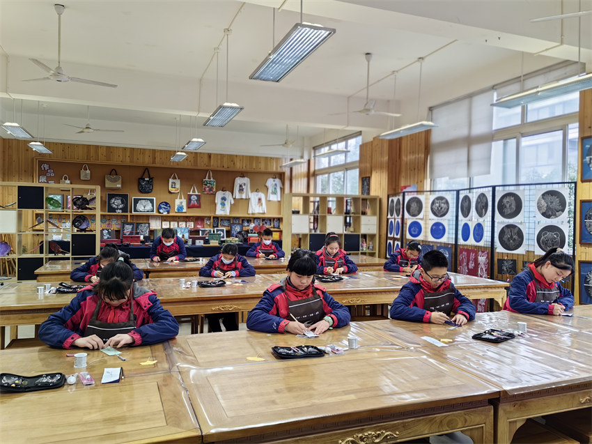 校內工作坊。成都市實驗小學明道分校供圖