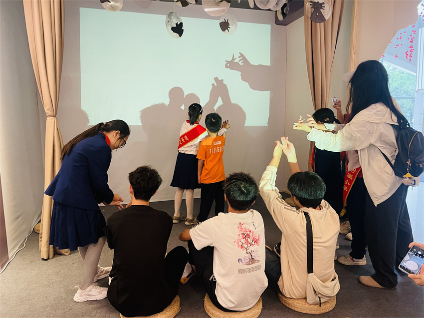 活動。西南財經(jīng)大學附屬小學供圖