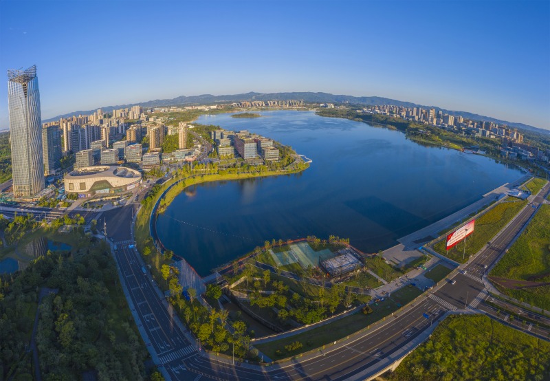 公園城市首提地——興隆湖水生態綜合提升工程。成都建工集團供圖