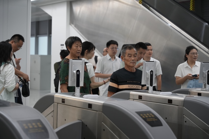 市民常鮮。成都軌道集團(tuán)供圖