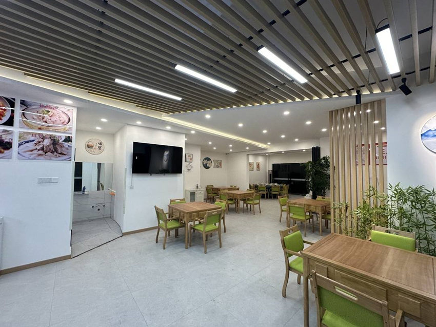 洪雅縣文塘社區(qū)助老餐廳雅康店。蒲訓訓供圖