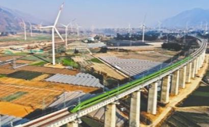揭秘中國首個(gè)山谷風(fēng)力發(fā)電場德昌風(fēng)電主要分為峽谷風(fēng)電場和山地風(fēng)電場兩部分，據(jù)了解，每個(gè)風(fēng)電葉片造價(jià)達(dá)到數(shù)十萬元……