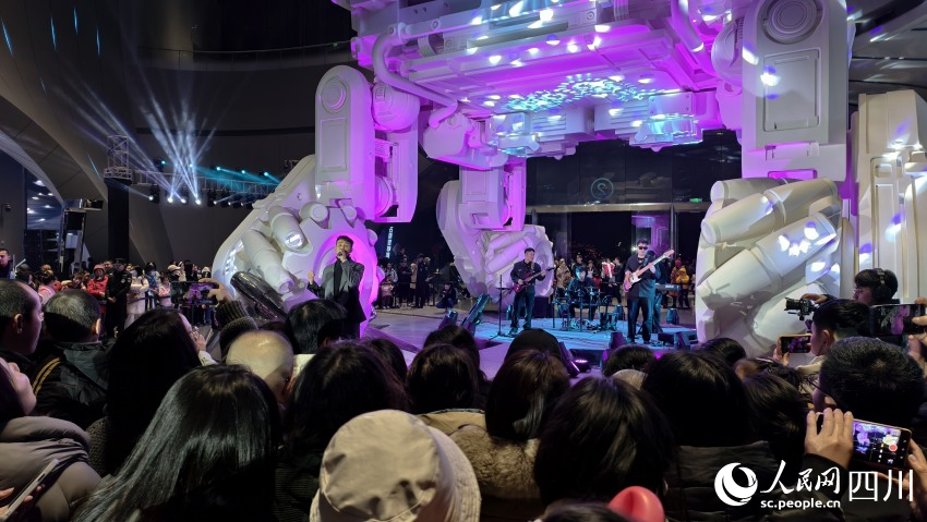 “星際穿越”演唱會。人民網 趙祖樂攝