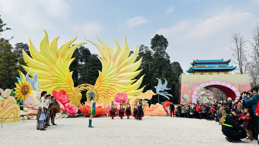《金沙》音樂(lè)劇散點(diǎn)演出。成都金沙遺址博物館供圖