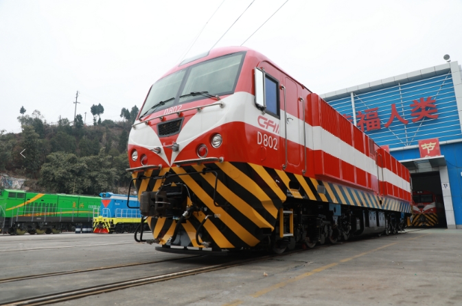 “中車資陽造”機車啟運莫桑比克。劉秀珍供圖