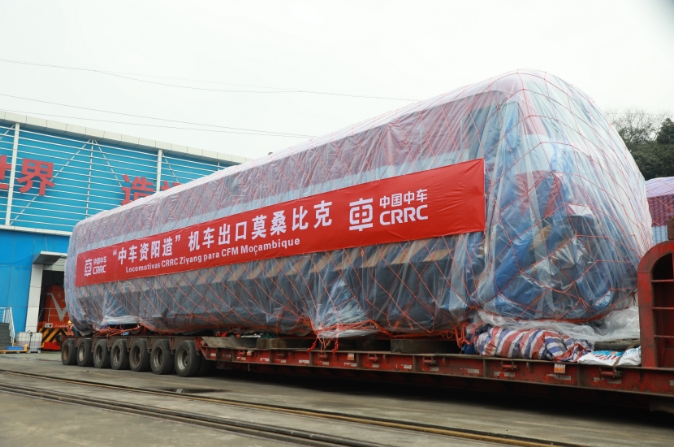 “中車資陽造”機車啟運莫桑比克。劉秀珍供圖