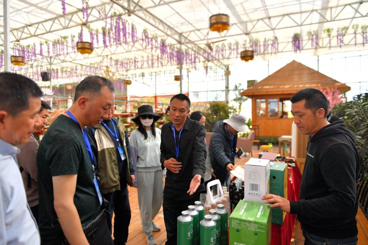 “阿壩造”走向全國市場(chǎng)。阿壩州委宣傳部供圖