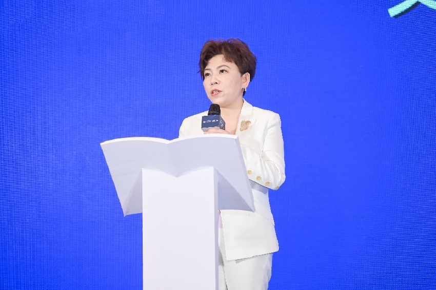 奧運(yùn)冠軍、乒乓球超級(jí)全滿貫得主鄧亞萍。主辦方供圖