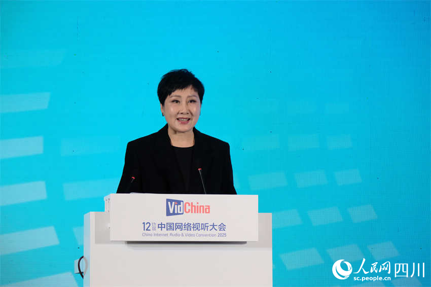 中國文藝志愿者協會副主席、一級演員張凱麗。張越攝