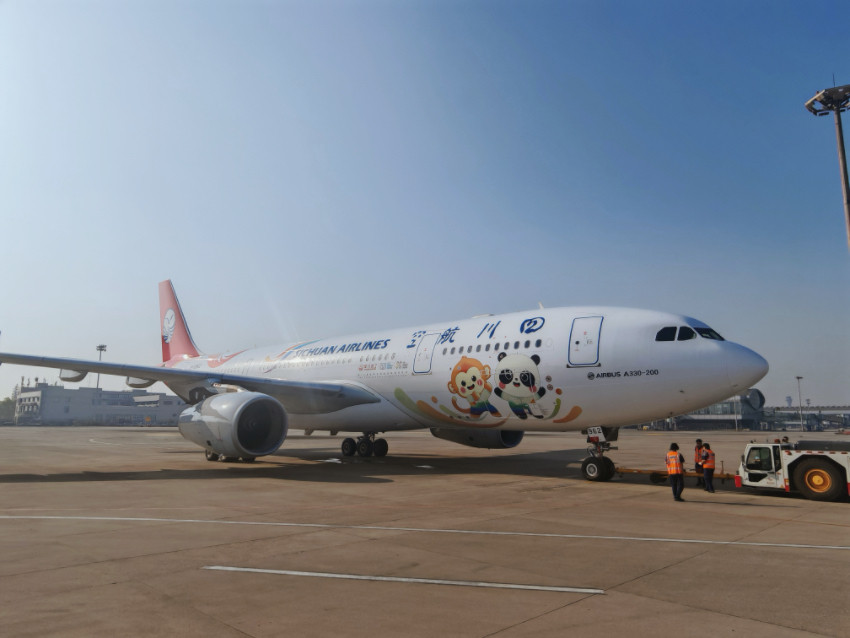 “成都世運號”飛機。四川航空供圖