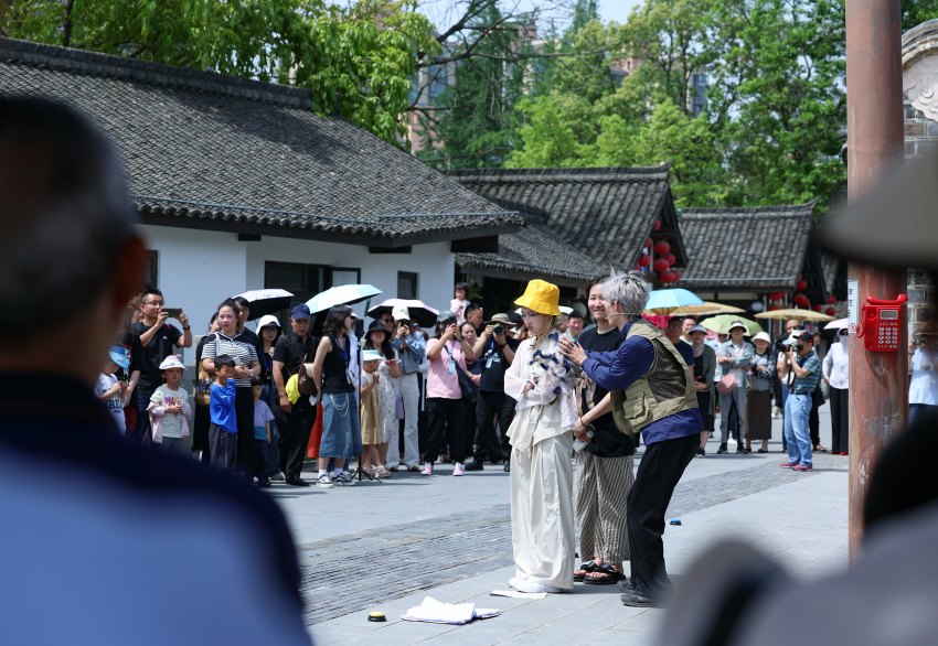 2025年四川省大學生環境戲劇展演現場。青白江區委宣傳部供圖
