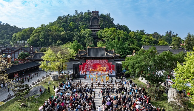 大佛文化旅游節現場。李健學供圖 