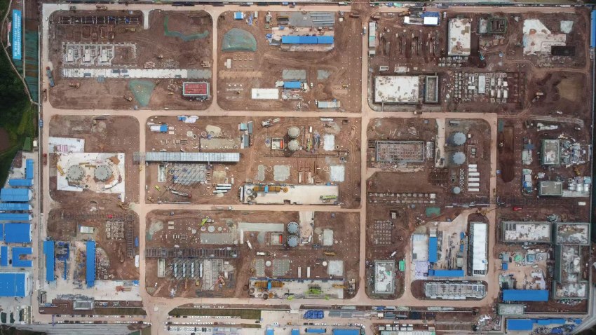 西南油氣田安岳第二凈化廠及外輸系統(tǒng)工程項(xiàng)目建設(shè)現(xiàn)場。項(xiàng)目方供圖