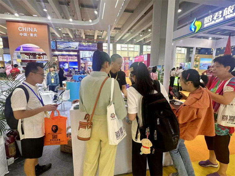 市民游客關注重慶文旅。成都市文廣旅局供圖