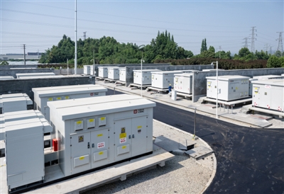 40個“集裝箱”組成了鄧雙儲能電站