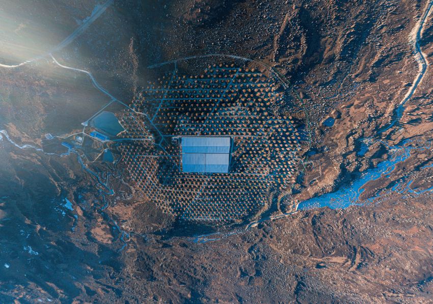 稻城高海拔宇宙線觀測站（LHAASO）俯視全景。稻城縣委宣傳部供圖 
