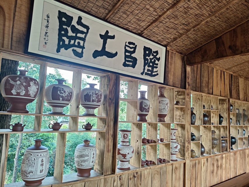 隆昌土陶作品。張生俊攝