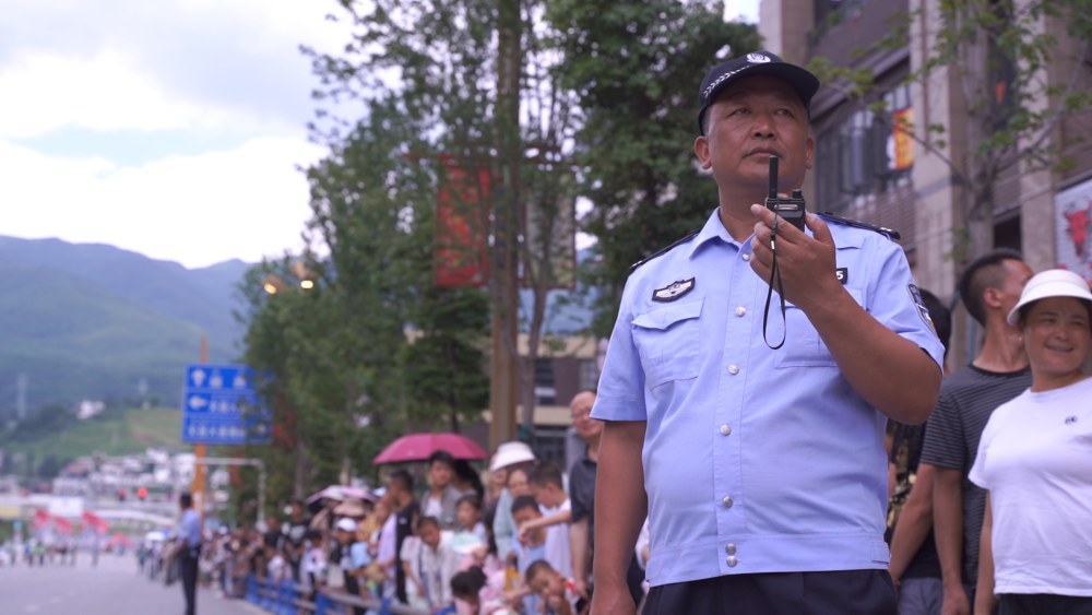 吉布木且生前工作照。涼山公安供圖