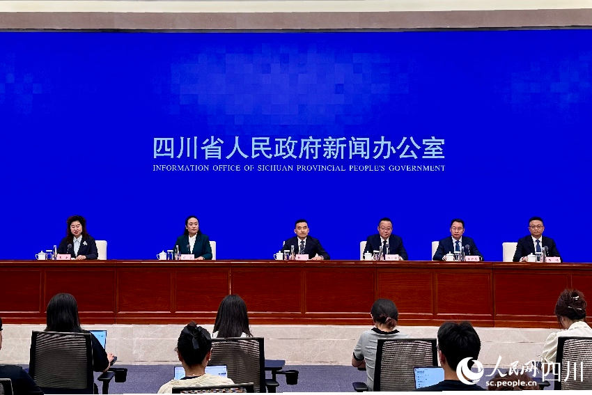 新聞發(fā)布會現(xiàn)場。實習生王雨欣攝
