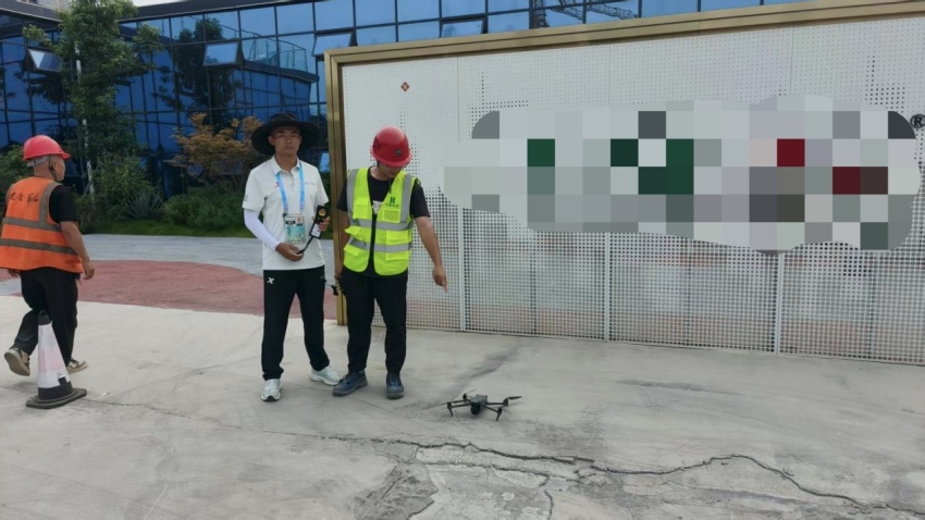 吳某在建筑工地使用無人機拍攝被處罰。成都市公安局供圖